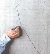 concrete foundation cracks